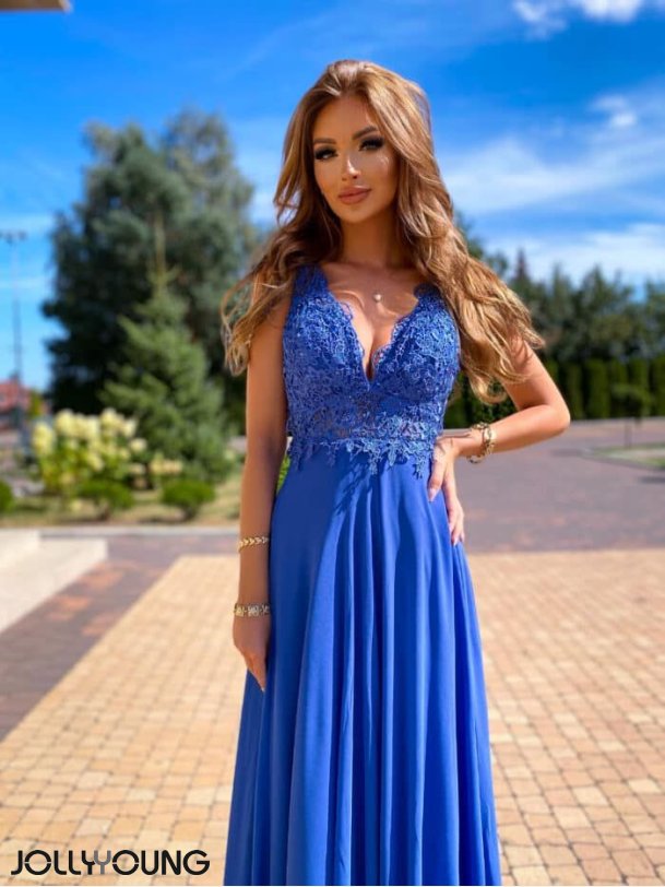 UDI - Lang kjole i bl farve med sten og broderier