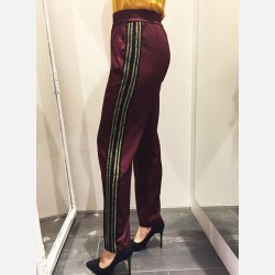 TABIA 2 Bukser i bordeaux farve med striber i siden