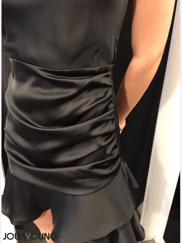 DALI Kort kjole i sort farve 