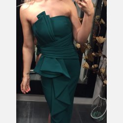 SINERA Grn flnset kjole