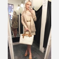 JOBIS Klassisk blazer i beige farve