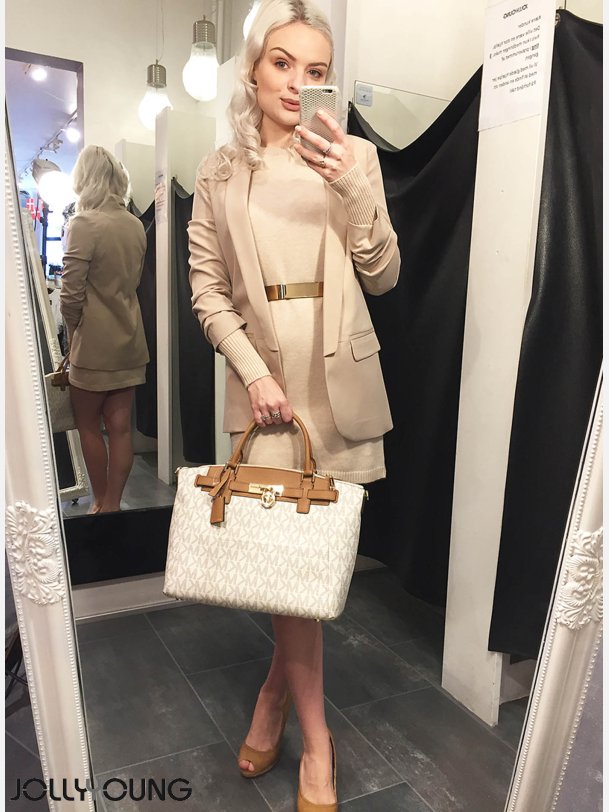 JOBIS Klassisk blazer i beige farve