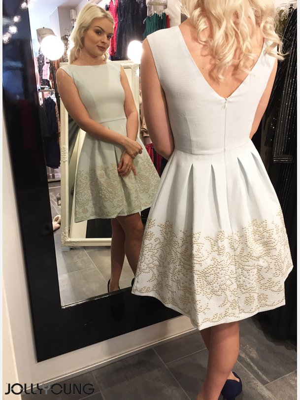 MOLLI Kort kjole i mint farve med dekorativ nederdel