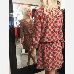 KORA Kort mnstret kjole