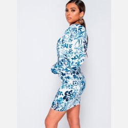 KITTY Kort blomstret kjole med pufrmer