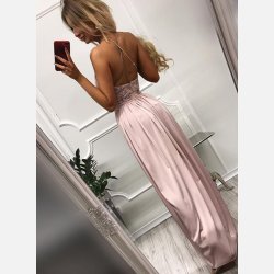 VIVIAN Lang kjole i beige farve med sten og broderier