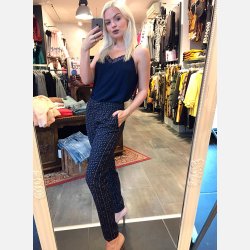 TRUDY Ls chinos med print