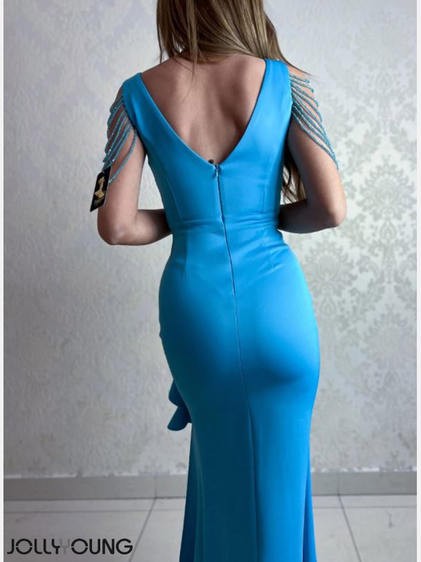 MONIA Bl kjole med smsten p skuldrene