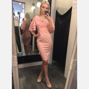 ORKISA Midi kjole i pink farve