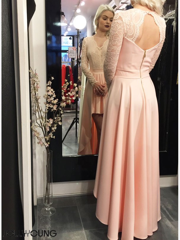 LOREN Rosa kjole med blonder