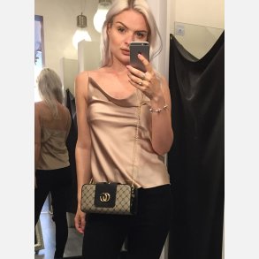 SIENA Satin top i beige