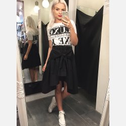 EDITTA Sort asymmetrisk sort nederdel