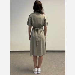 SOSAN Gr kjole med knapper