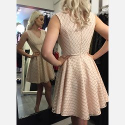 MODELLO Ternet rosa blondekjole