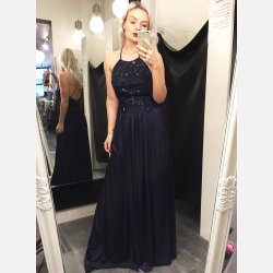 VIVIAN Lang kjole i navy farve med sten og broderier