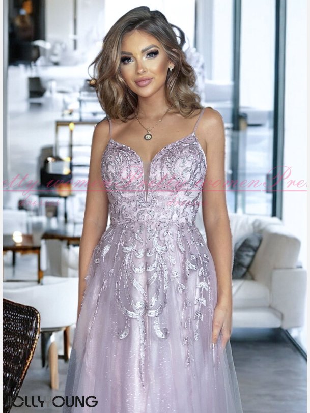 AURELLA -Lyng Maxi Kjole med Fine Stropper og Elegante Broderier