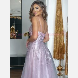 AURELLA -Lyng Maxi Kjole med Fine Stropper og Elegante Broderier