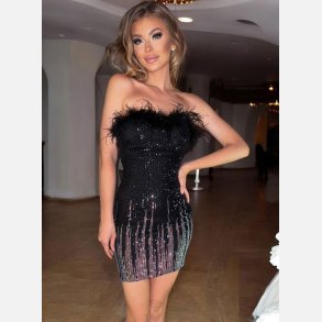 NIKA Kort pailletkjole i sort farve